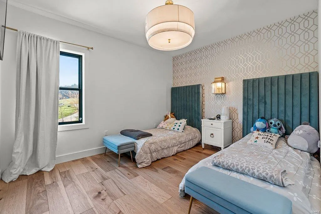 Cozy children's bedroom with twin beds.