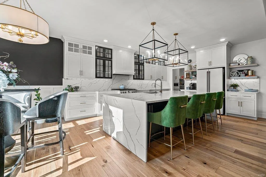 Modern kitchen with elegant design features.