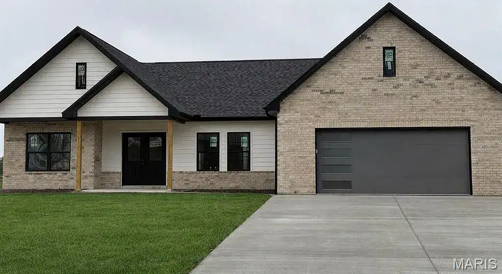 3624 Baldwin Farms Dr, Cape Girardeau, MO 63701